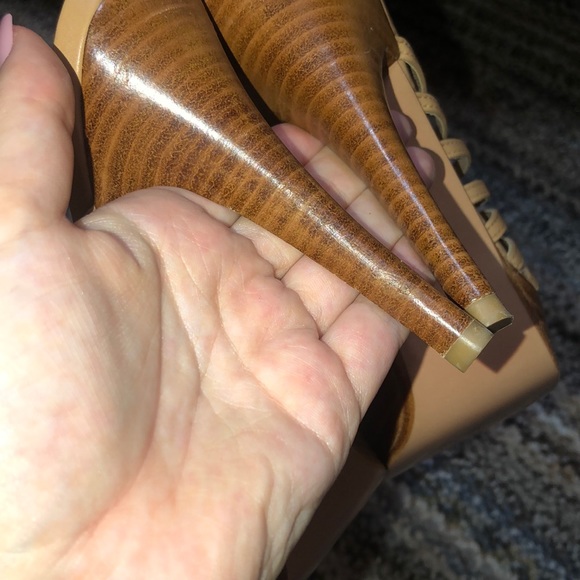 Stuart Weitzman Heels! - Picture 7 of 8